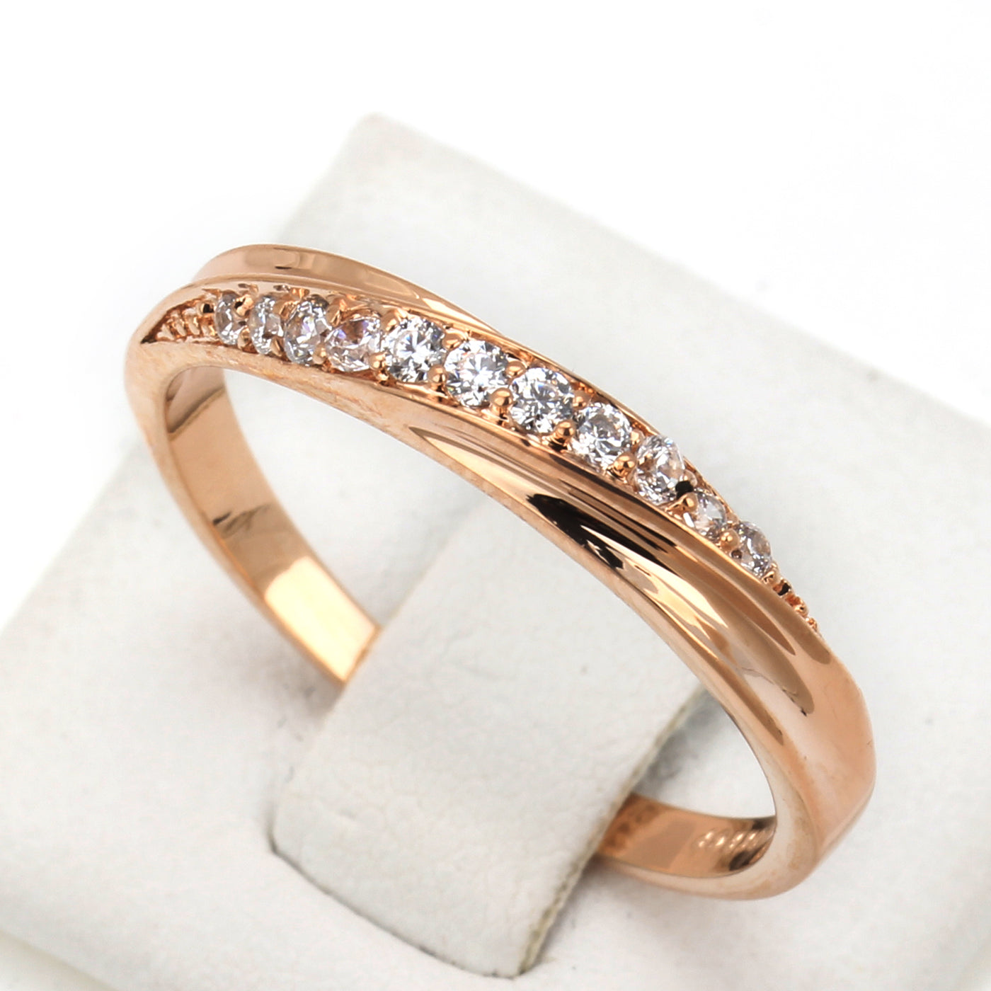 Eleganter Ring mit kubischem Zirkonia
