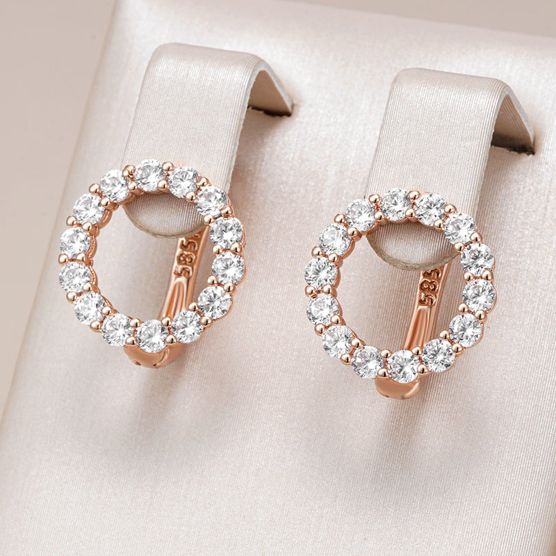 Elegante Ohrringe mit Kristallbesatz