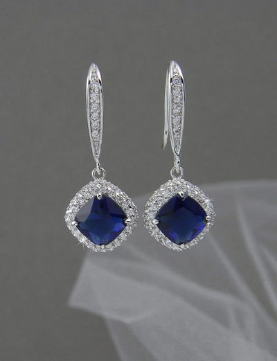 Elegante eingelegte Zirkon Ohrringe in Silber